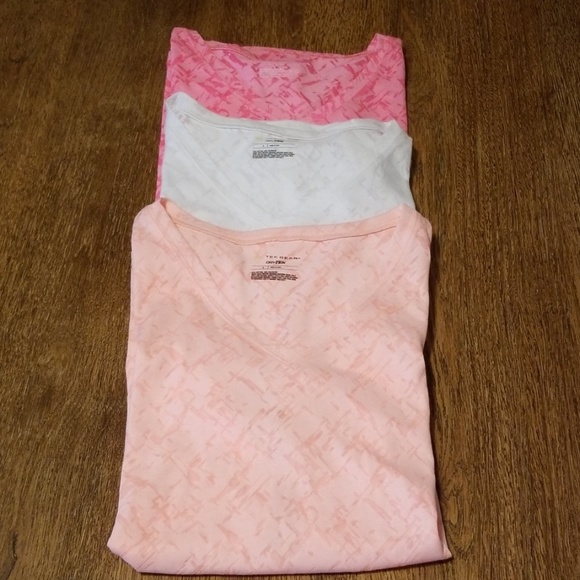 T-Shirts - Picture 2 of 5